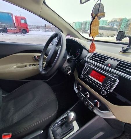 Чорний Кіа Ріо, об'ємом двигуна 1.59 л та пробігом 190 тис. км за 8500 $, фото 13 на Automoto.ua