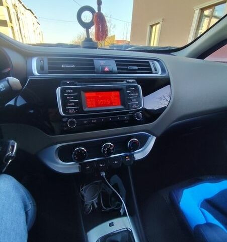 Чорний Кіа Ріо, об'ємом двигуна 1.59 л та пробігом 190 тис. км за 8500 $, фото 9 на Automoto.ua