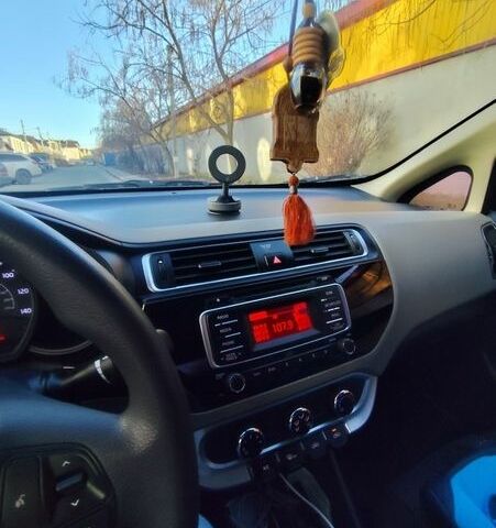 Черный Киа Рио, объемом двигателя 1.59 л и пробегом 190 тыс. км за 8000 $, фото 7 на Automoto.ua