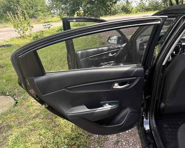 Киа Рио 2017 в Прилуках на Automoto.ua Черный Киа Рио, объемом двигателя 1.37 л и пробегом 34 тыс. км за 12400 $, фото 22 на Automoto.ua