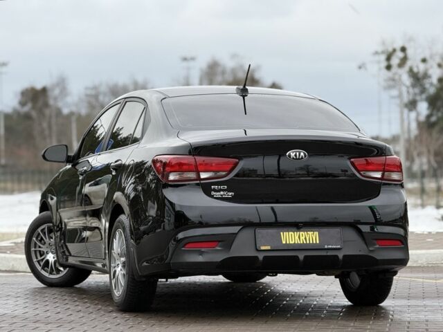 Черный Киа Рио, объемом двигателя 1.6 л и пробегом 135 тыс. км за 9800 $, фото 8 на Automoto.ua
