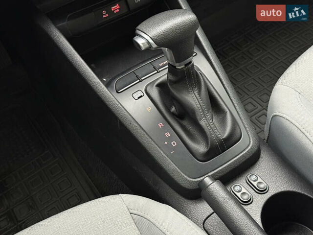 Черный Киа Рио, объемом двигателя 1.6 л и пробегом 135 тыс. км за 9800 $, фото 28 на Automoto.ua