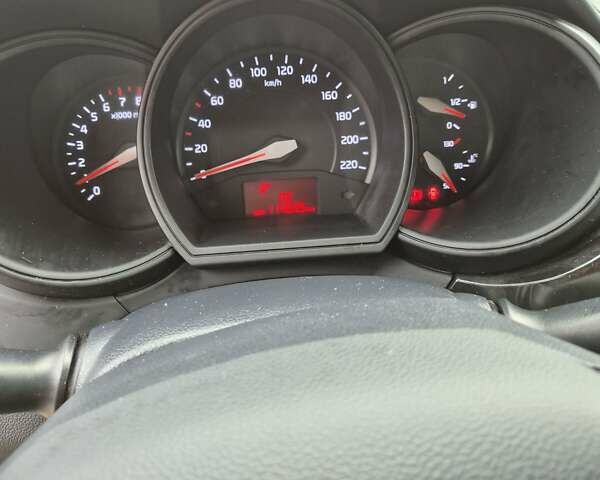 Черный Киа Рио, объемом двигателя 1.4 л и пробегом 115 тыс. км за 9400 $, фото 8 на Automoto.ua