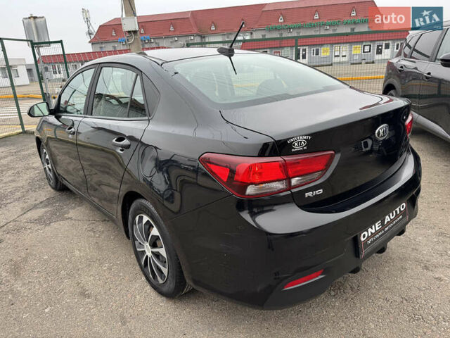 Черный Киа Рио, объемом двигателя 1.59 л и пробегом 89 тыс. км за 9490 $, фото 6 на Automoto.ua