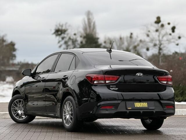 Черный Киа Рио, объемом двигателя 1.6 л и пробегом 135 тыс. км за 9800 $, фото 7 на Automoto.ua