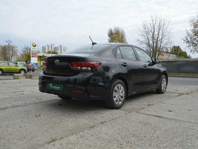 Черный Киа Рио, объемом двигателя 1.6 л и пробегом 2 тыс. км за 12800 $, фото 7 на Automoto.ua