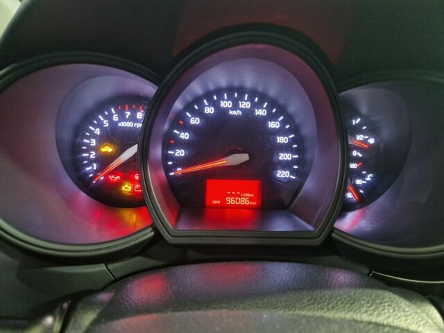 Чорний Кіа Ріо, об'ємом двигуна 1.4 л та пробігом 96 тис. км за 9500 $, фото 18 на Automoto.ua