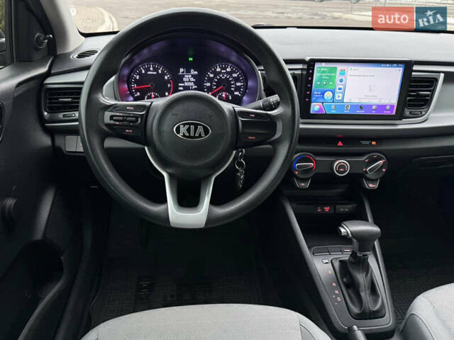 Черный Киа Рио, объемом двигателя 1.6 л и пробегом 135 тыс. км за 9300 $, фото 23 на Automoto.ua