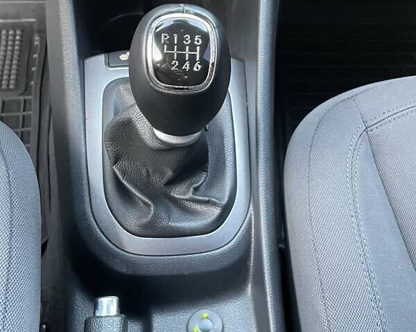 Чорний Кіа Ріо, об'ємом двигуна 1.4 л та пробігом 95 тис. км за 8999 $, фото 22 на Automoto.ua