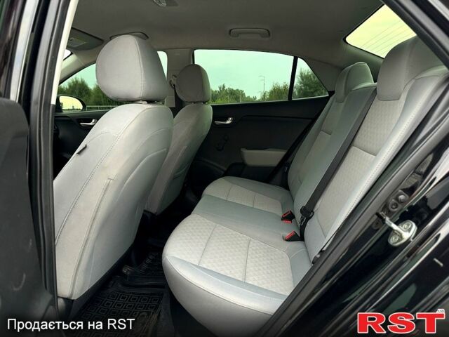 Черный Киа Рио, объемом двигателя 16 л и пробегом 128 тыс. км за 11900 $, фото 13 на Automoto.ua