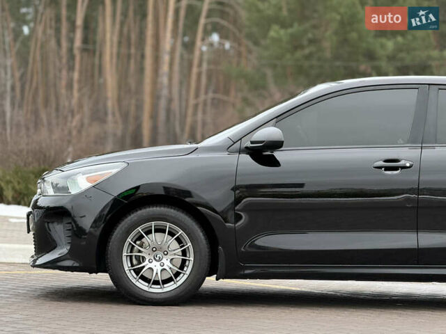 Черный Киа Рио, объемом двигателя 1.6 л и пробегом 135 тыс. км за 9300 $, фото 15 на Automoto.ua