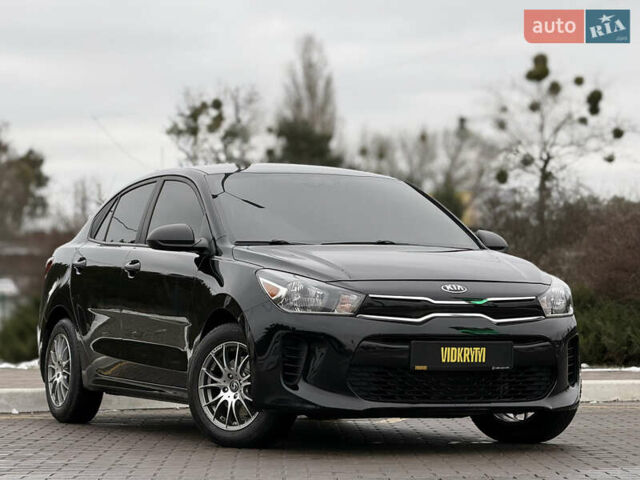 Черный Киа Рио, объемом двигателя 1.6 л и пробегом 135 тыс. км за 9800 $, фото 7 на Automoto.ua