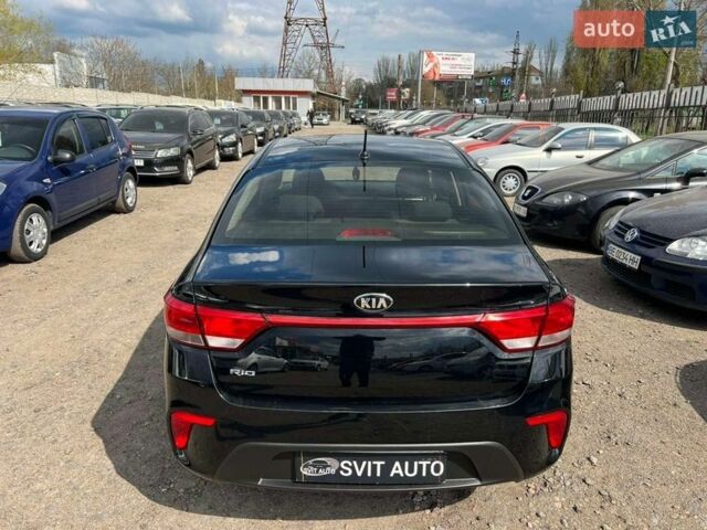 Черный Киа Рио, объемом двигателя 1.37 л и пробегом 145 тыс. км за 12500 $, фото 10 на Automoto.ua