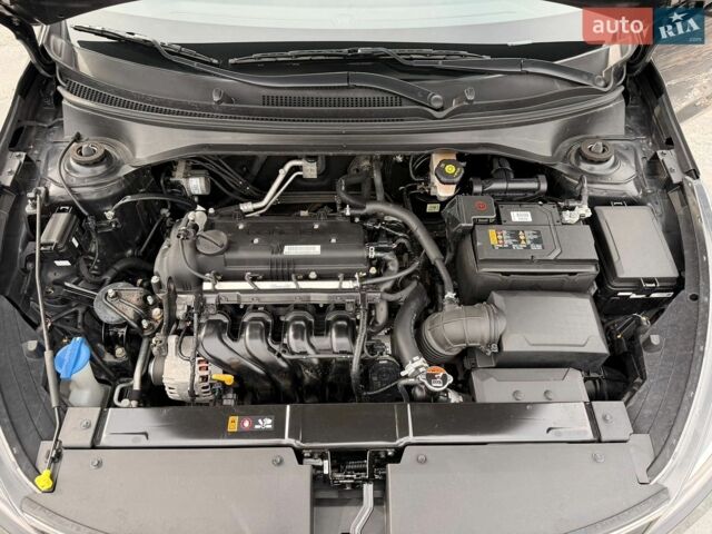 Черный Киа Рио, объемом двигателя 1.6 л и пробегом 31 тыс. км за 14500 $, фото 52 на Automoto.ua