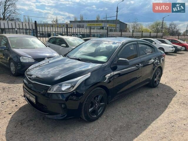 Черный Киа Рио, объемом двигателя 1.37 л и пробегом 145 тыс. км за 12500 $, фото 14 на Automoto.ua