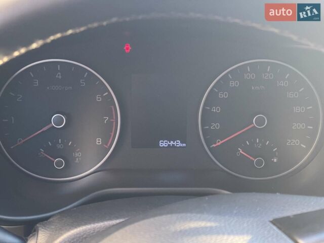 Чорний Кіа Ріо, об'ємом двигуна 1.59 л та пробігом 74 тис. км за 13300 $, фото 3 на Automoto.ua