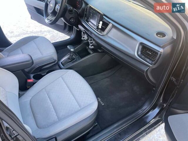 Черный Киа Рио, объемом двигателя 1.59 л и пробегом 9 тыс. км за 12700 $, фото 15 на Automoto.ua