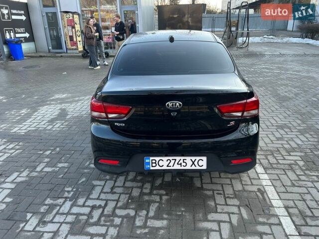 Черный Киа Рио, объемом двигателя 1.59 л и пробегом 10 тыс. км за 11200 $, фото 6 на Automoto.ua
