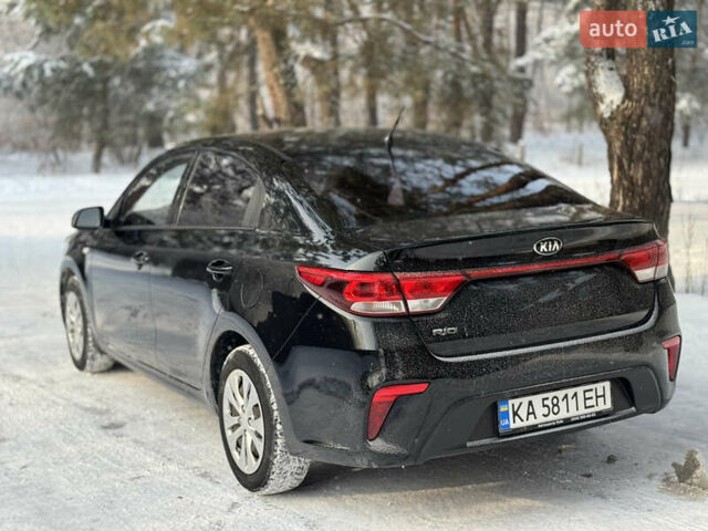 Чорний Кіа Ріо, об'ємом двигуна 1.37 л та пробігом 66 тис. км за 14300 $, фото 4 на Automoto.ua