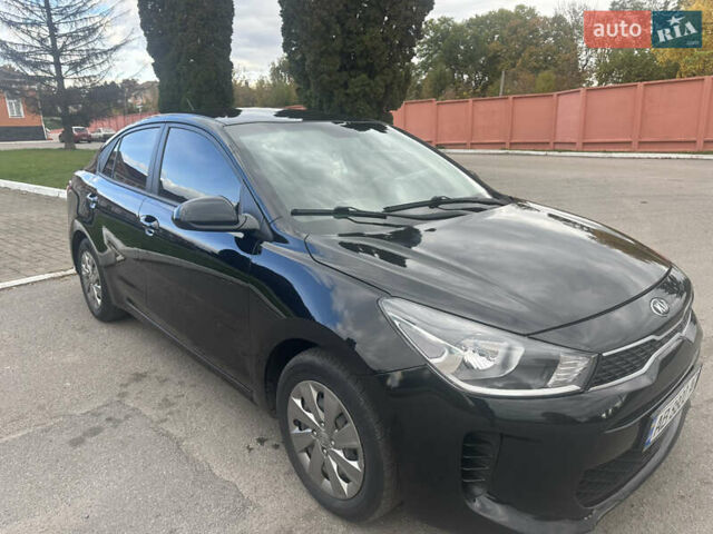 Чорний Кіа Ріо, об'ємом двигуна 1.6 л та пробігом 80 тис. км за 10500 $, фото 7 на Automoto.ua