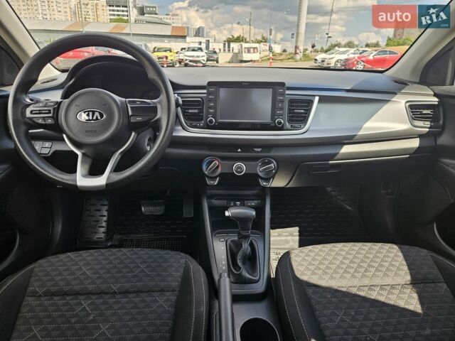 Черный Киа Рио, объемом двигателя 1.6 л и пробегом 74 тыс. км за 13900 $, фото 7 на Automoto.ua