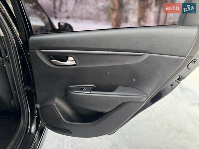Чорний Кіа Ріо, об'ємом двигуна 1.37 л та пробігом 66 тис. км за 14300 $, фото 18 на Automoto.ua