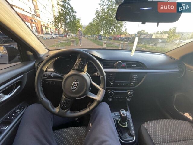 Чорний Кіа Ріо, об'ємом двигуна 1.59 л та пробігом 74 тис. км за 13300 $, фото 5 на Automoto.ua
