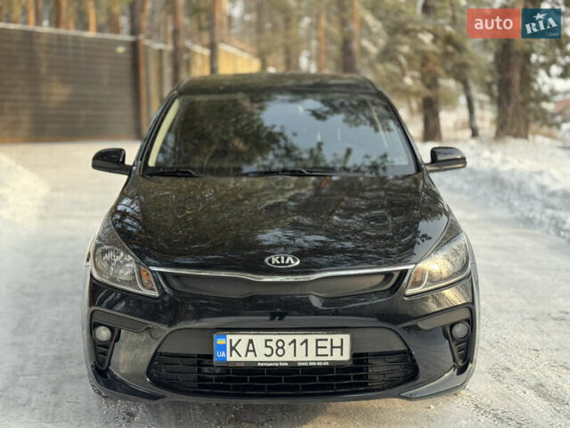 Чорний Кіа Ріо, об'ємом двигуна 1.37 л та пробігом 66 тис. км за 14300 $, фото 2 на Automoto.ua