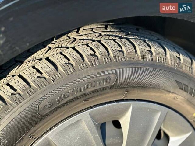 Чорний Кіа Ріо, об'ємом двигуна 1.6 л та пробігом 74 тис. км за 11790 $, фото 3 на Automoto.ua