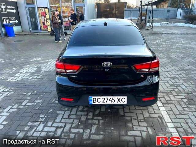 Черный Киа Рио, объемом двигателя 1.6 л и пробегом 0 тыс. км за 10999 $, фото 3 на Automoto.ua