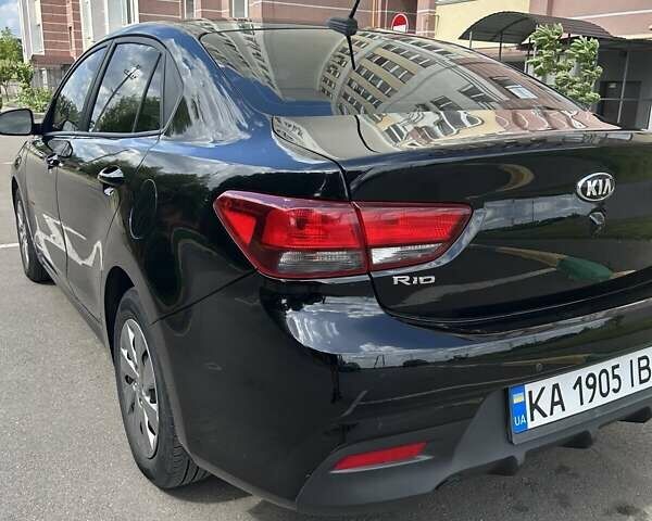 Чорний Кіа Ріо, об'ємом двигуна 1.59 л та пробігом 55 тис. км за 14150 $, фото 10 на Automoto.ua