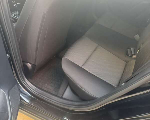 Черный Киа Рио, объемом двигателя 1.37 л и пробегом 23 тыс. км за 12600 $, фото 9 на Automoto.ua
