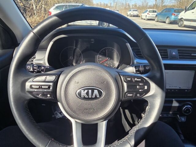 Черный Киа Рио, объемом двигателя 1.6 л и пробегом 59 тыс. км за 16714 $, фото 4 на Automoto.ua