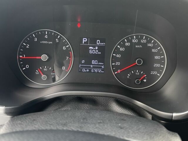 Чорний Кіа Ріо, об'ємом двигуна 1.6 л та пробігом 68 тис. км за 15000 $, фото 4 на Automoto.ua