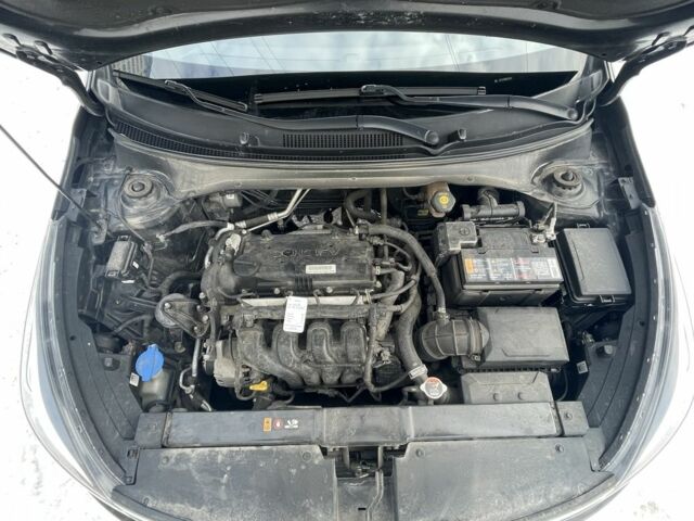 Чорний Кіа Ріо, об'ємом двигуна 1.6 л та пробігом 68 тис. км за 15000 $, фото 5 на Automoto.ua