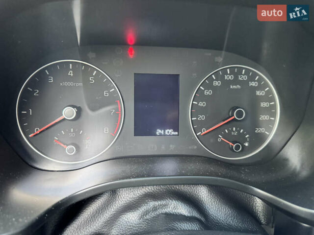 Черный Киа Рио, объемом двигателя 1.37 л и пробегом 25 тыс. км за 11999 $, фото 27 на Automoto.ua