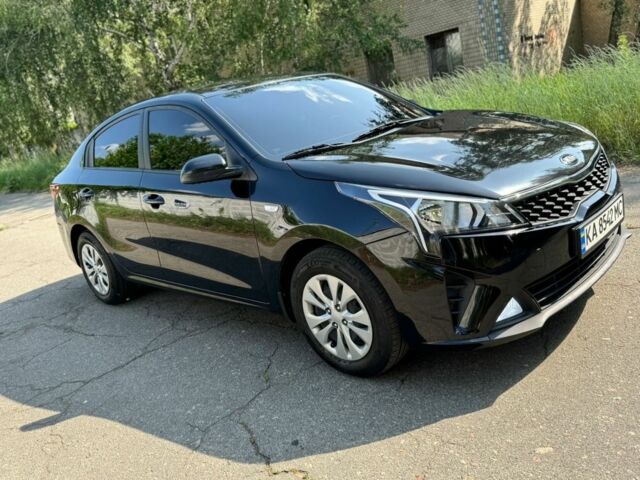 Черный Киа Рио, объемом двигателя 1.4 л и пробегом 24 тыс. км за 12800 $, фото 1 на Automoto.ua