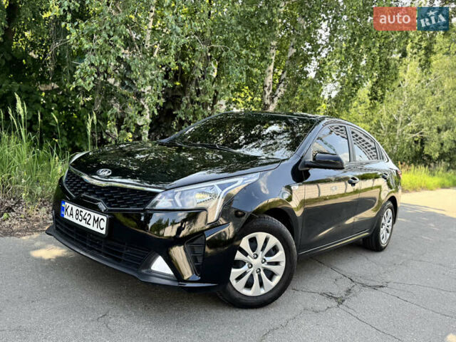 Черный Киа Рио, объемом двигателя 1.37 л и пробегом 25 тыс. км за 11999 $, фото 9 на Automoto.ua