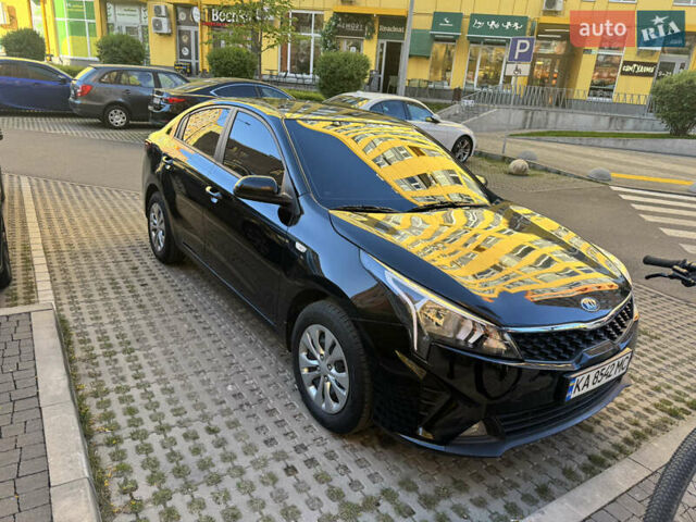 Черный Киа Рио, объемом двигателя 1.37 л и пробегом 23 тыс. км за 12600 $, фото 1 на Automoto.ua