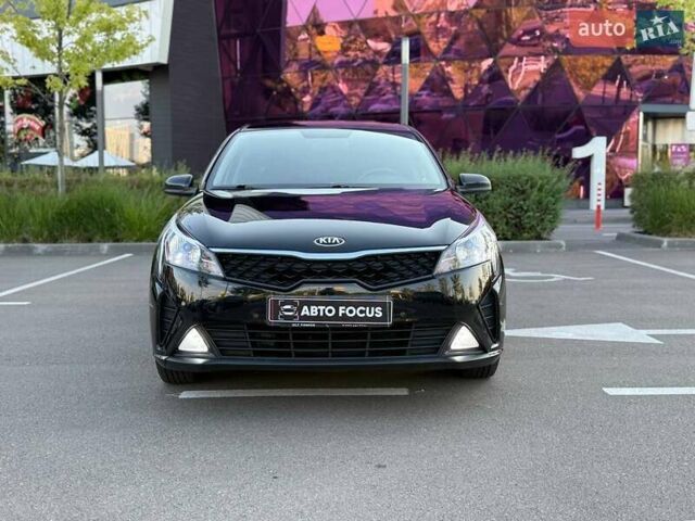 Чорний Кіа Ріо, об'ємом двигуна 1.37 л та пробігом 62 тис. км за 14390 $, фото 1 на Automoto.ua