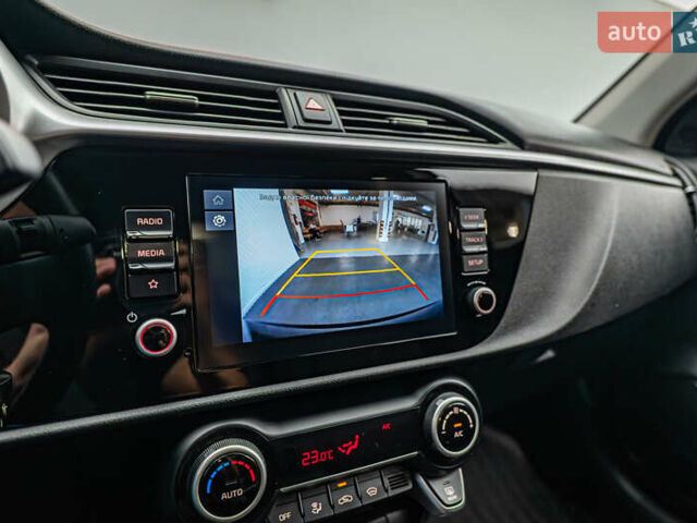 Чорний Кіа Ріо, об'ємом двигуна 1.6 л та пробігом 64 тис. км за 15700 $, фото 15 на Automoto.ua