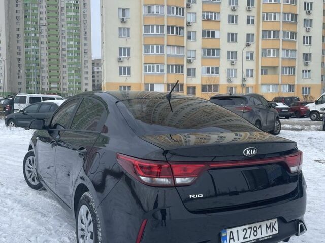 Чорний Кіа Ріо, об'ємом двигуна 1.6 л та пробігом 68 тис. км за 15000 $, фото 2 на Automoto.ua