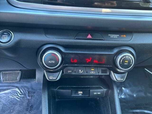 Черный Киа Рио, объемом двигателя 1.6 л и пробегом 32 тыс. км за 2800 $, фото 7 на Automoto.ua