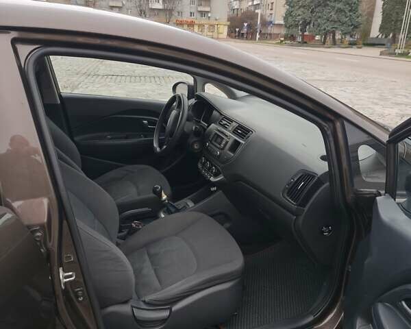 Коричневий Кіа Ріо, об'ємом двигуна 1.25 л та пробігом 238 тис. км за 6900 $, фото 13 на Automoto.ua