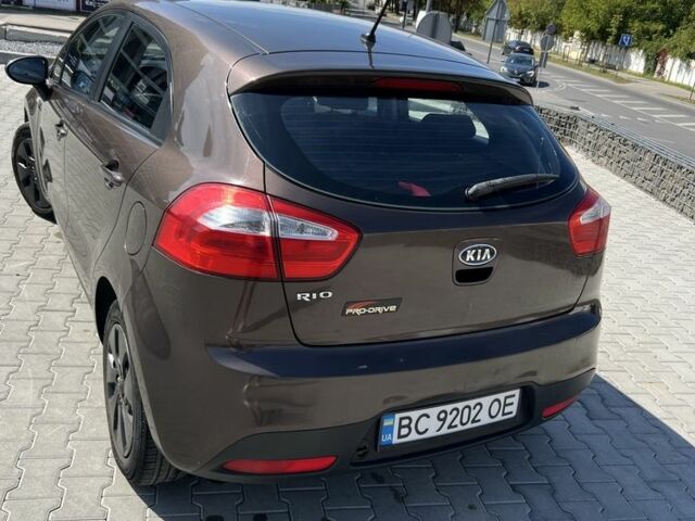 Коричневый Киа Рио, объемом двигателя 1.2 л и пробегом 234 тыс. км за 6300 $, фото 2 на Automoto.ua