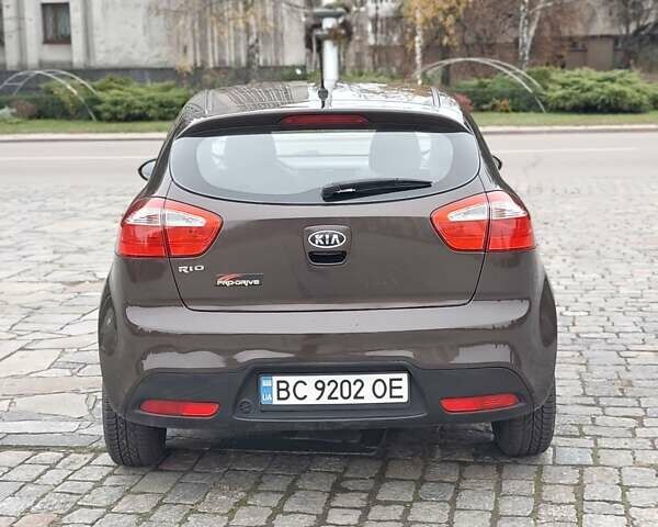 Коричневий Кіа Ріо, об'ємом двигуна 1.25 л та пробігом 238 тис. км за 6900 $, фото 7 на Automoto.ua