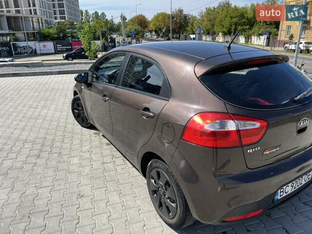 Коричневый Киа Рио, объемом двигателя 1.25 л и пробегом 234 тыс. км за 6800 $, фото 5 на Automoto.ua