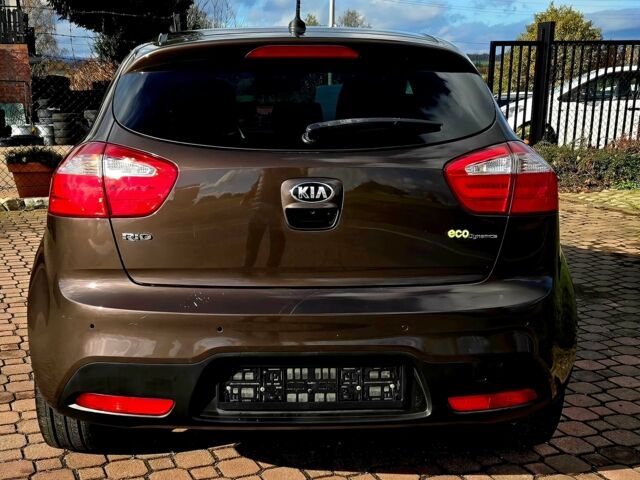 Коричневий Кіа Ріо, об'ємом двигуна 1.4 л та пробігом 89 тис. км за 4100 $, фото 4 на Automoto.ua