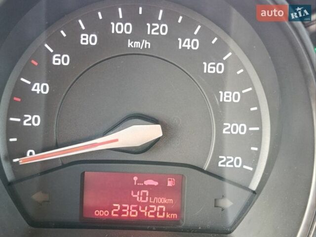 Коричневый Киа Рио, объемом двигателя 1.12 л и пробегом 236 тыс. км за 5600 $, фото 13 на Automoto.ua