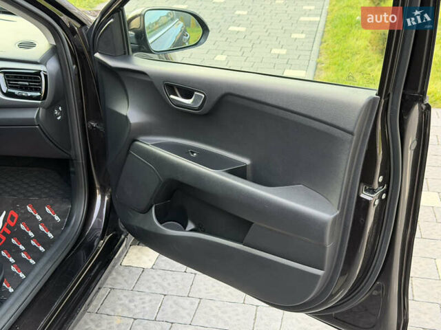 Коричневий Кіа Ріо, об'ємом двигуна 1.4 л та пробігом 82 тис. км за 14800 $, фото 43 на Automoto.ua